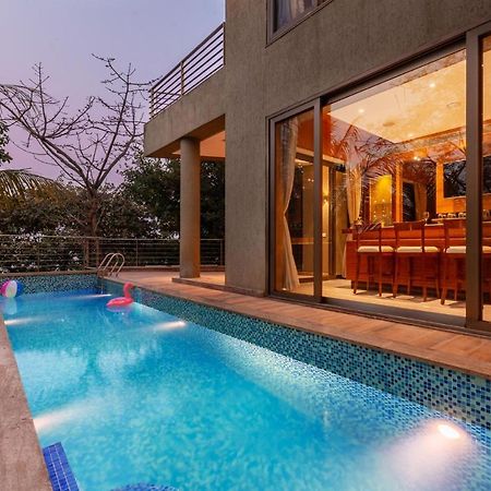 The Blue Horizon By Stayvista - Featuring A Beach-View Villa With A Swimming Pool, Indoor Games, And A Relaxing Balcony Alībāg Εξωτερικό φωτογραφία